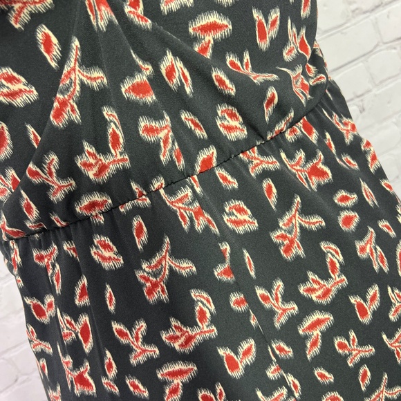 👗|•BANANA REPUBLIC•| Dark Grey Graphic Dress Size Large - Picture 4 of 8